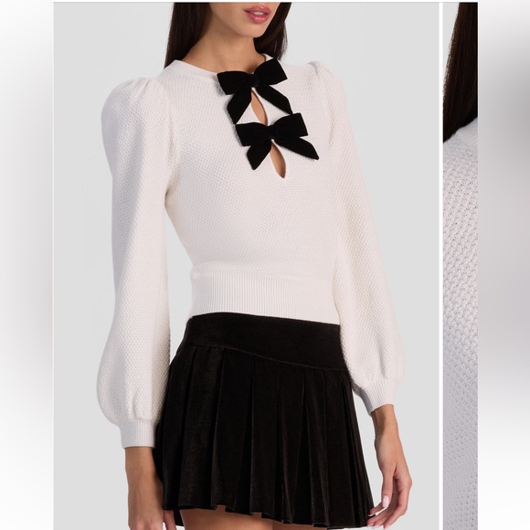 NWT Alice + Olivia Doris Velvet Bow Sweater L - Picture 2 of 3